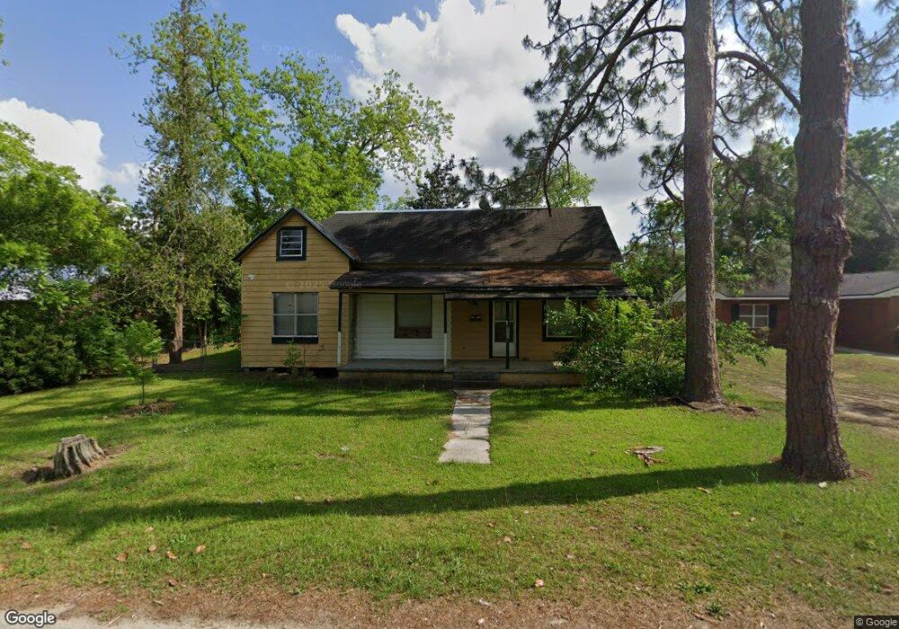 708 W Alapaha St, Fitzgerald, GA 31750 - photo 1