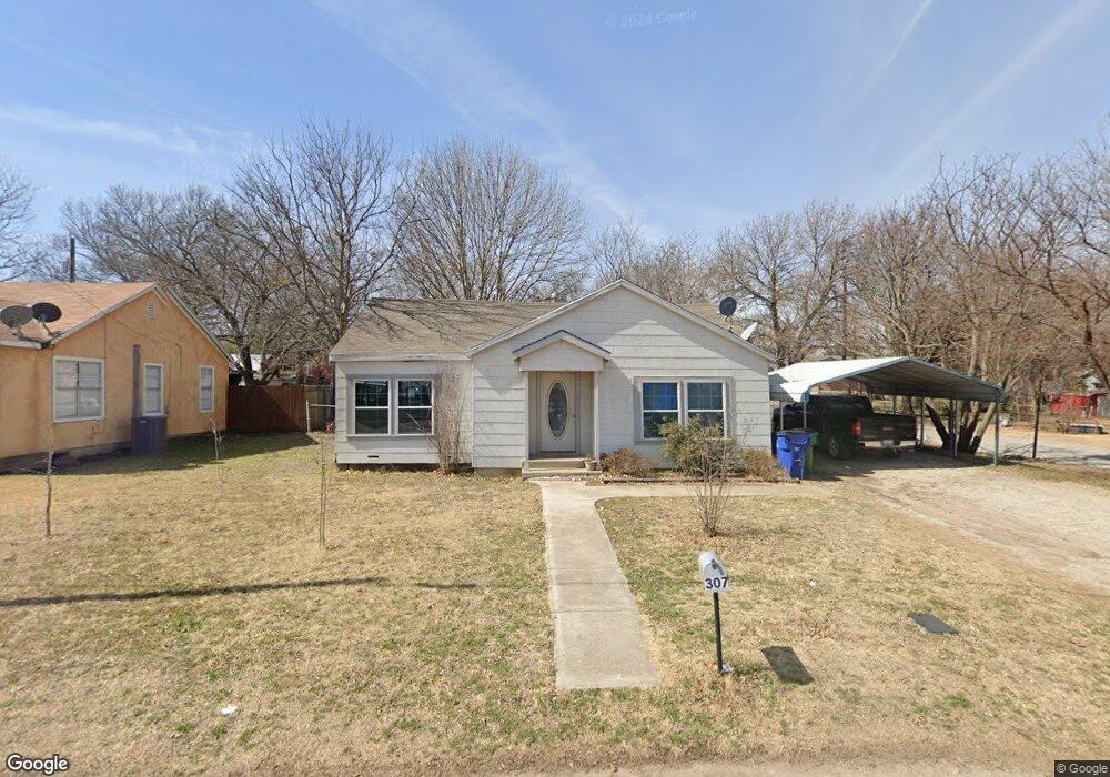 307 N Miller St, Decatur, TX 76234 - photo 1