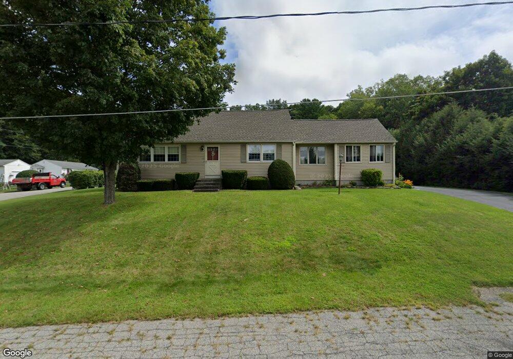 11 Linda Ln, North Grosvenordale, CT 06255 - photo 1