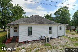 823 E 5th St, Clinton, IN 47842