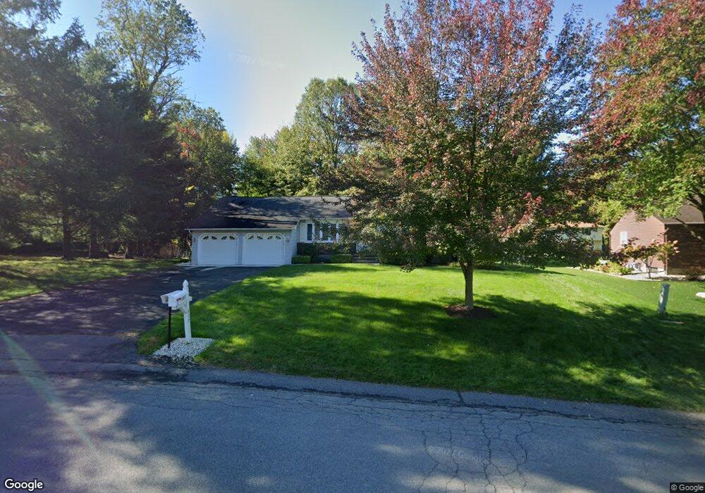 807 Huntingdon Dr, Schenectady, NY 12309 - photo 1