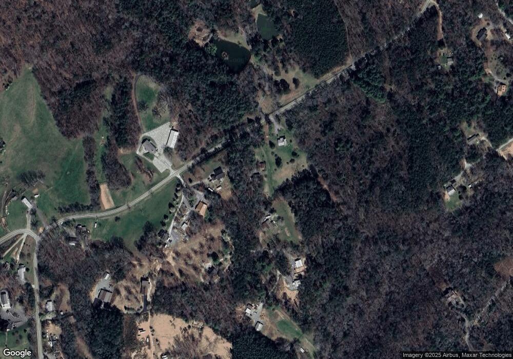 2050 Hardscrabble Rd, Mineral Bluff, GA 30559 - photo 1