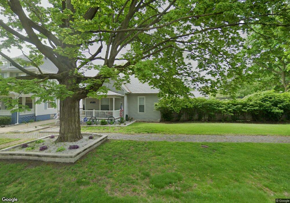 817 Lafayette Ave, Mattoon, IL 61938 - photo 1
