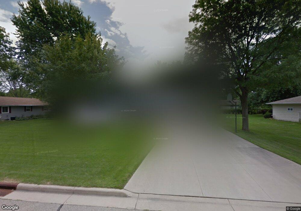 2225 W Roberts Ave, Appleton, WI 54914 - photo 1