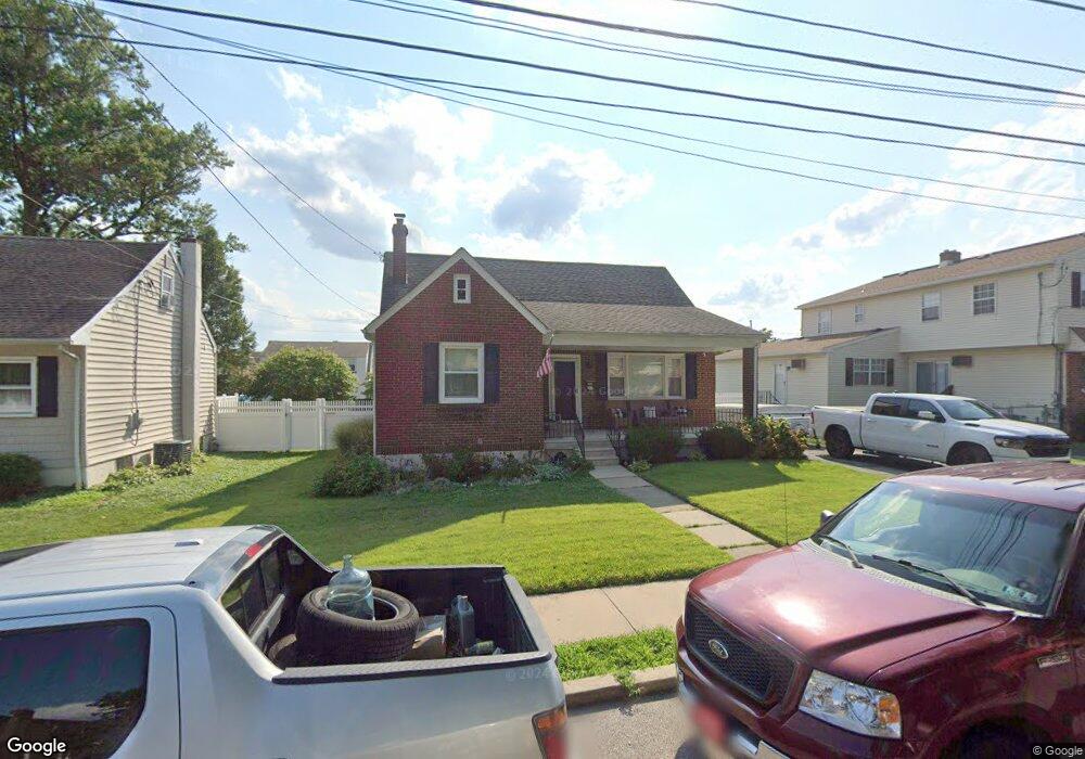 227 Hazel Ave, Folsom, PA 19033 - photo 1