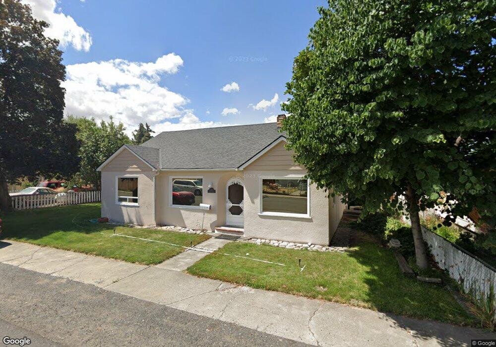 335 S Gilmore St, Heppner, OR 97836 - photo 1