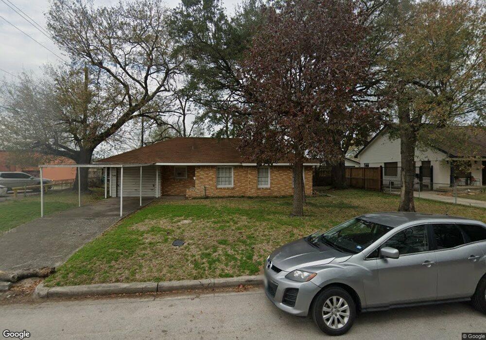 105 Eleanor St, Houston, TX 77009 - photo 1