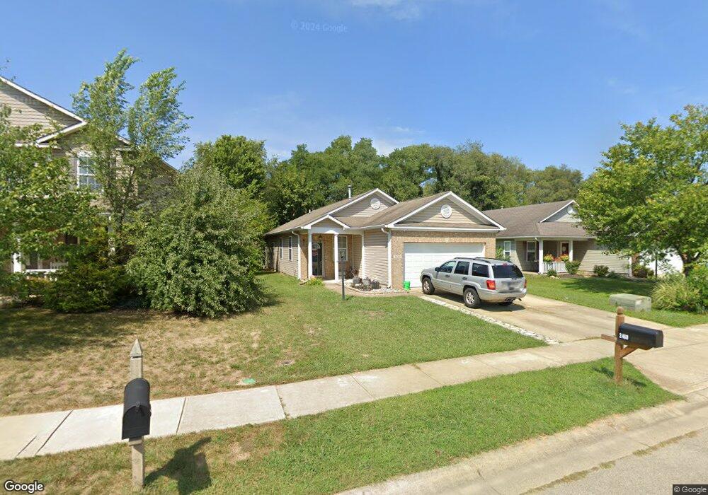 2460 Lakecrest Dr, Columbus, IN 47201 - photo 1