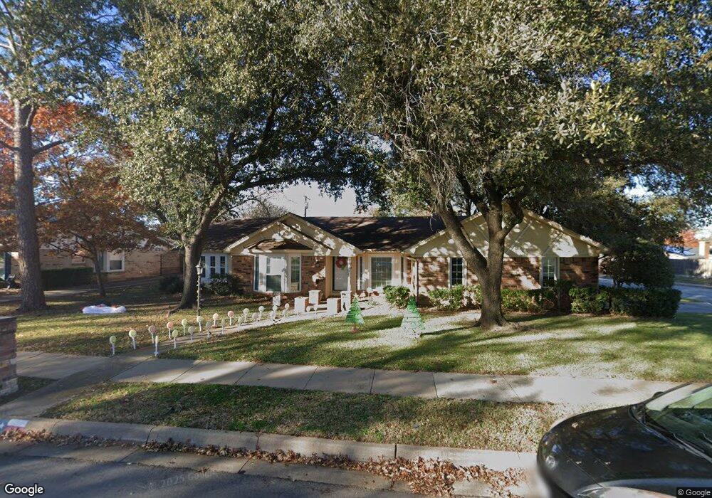 2409 Lakeview Dr, Bedford, TX 76021 - photo 1