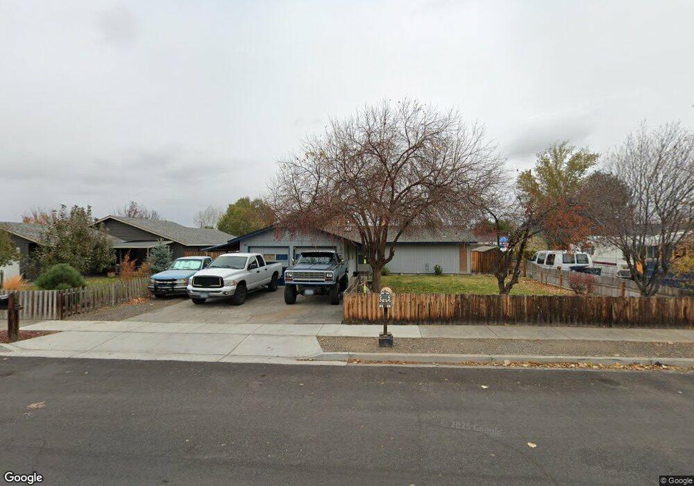 2424 SW 31st St, Redmond, OR 97756 - photo 1