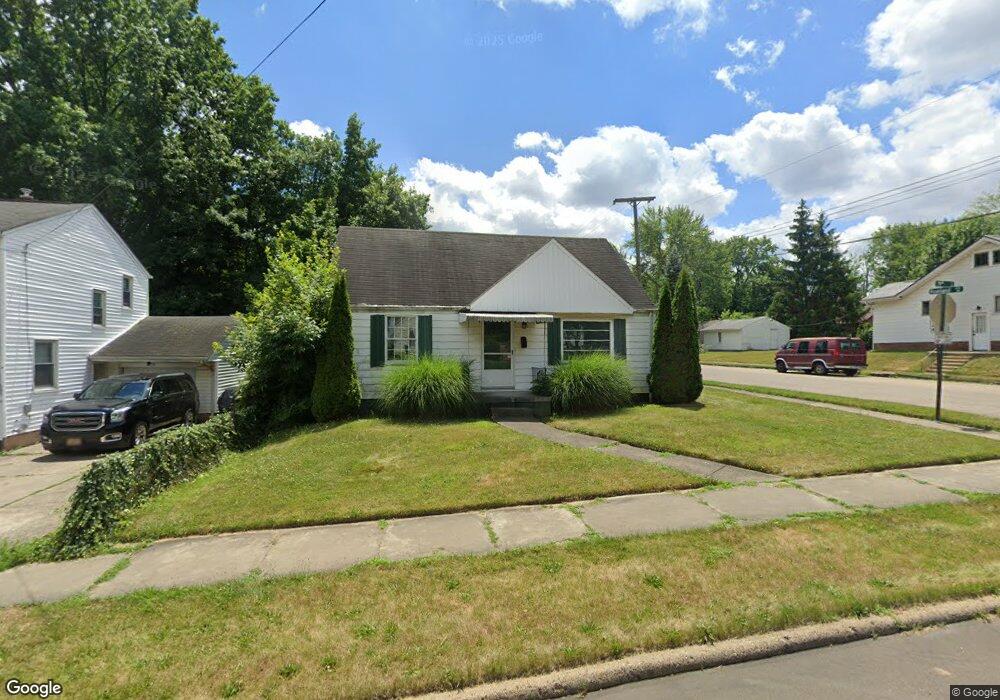 1302 19th St NE, Canton, OH 44714 - photo 1