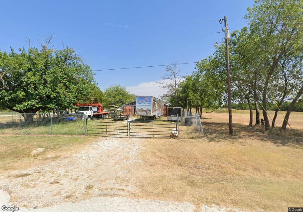 1520 Black Hill Dr, Gainesville, TX 76240 - photo 1