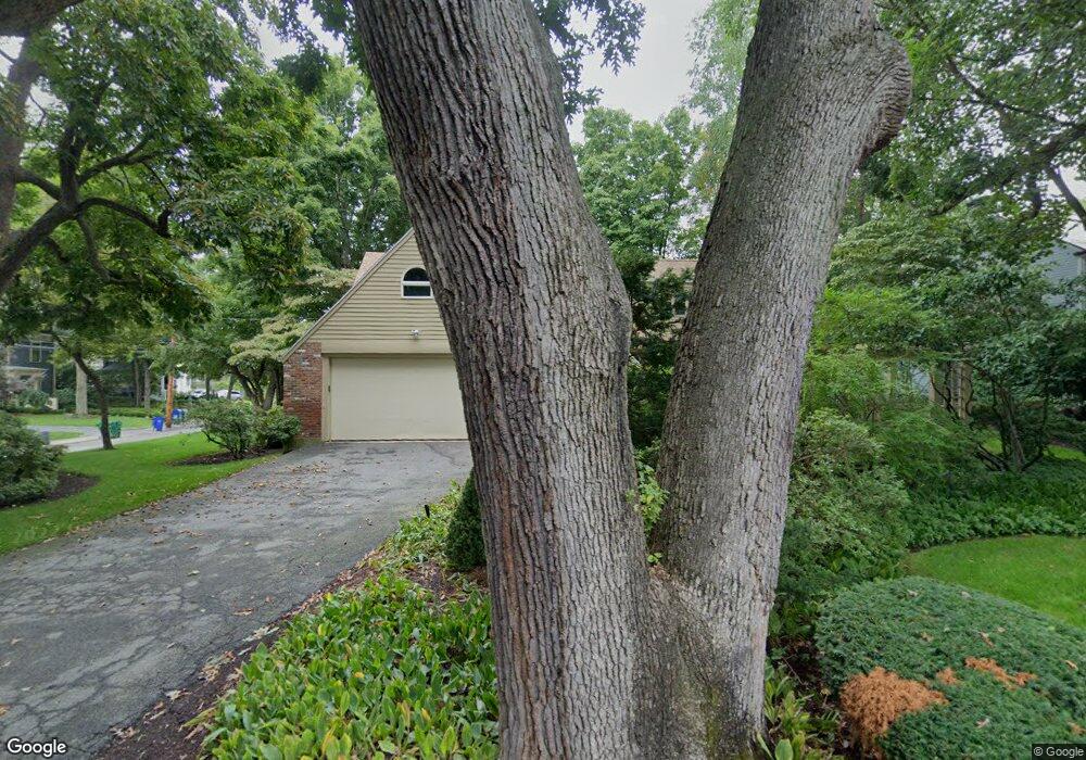 6 Graydale Cir, Auburndale, MA 02466 - photo 1