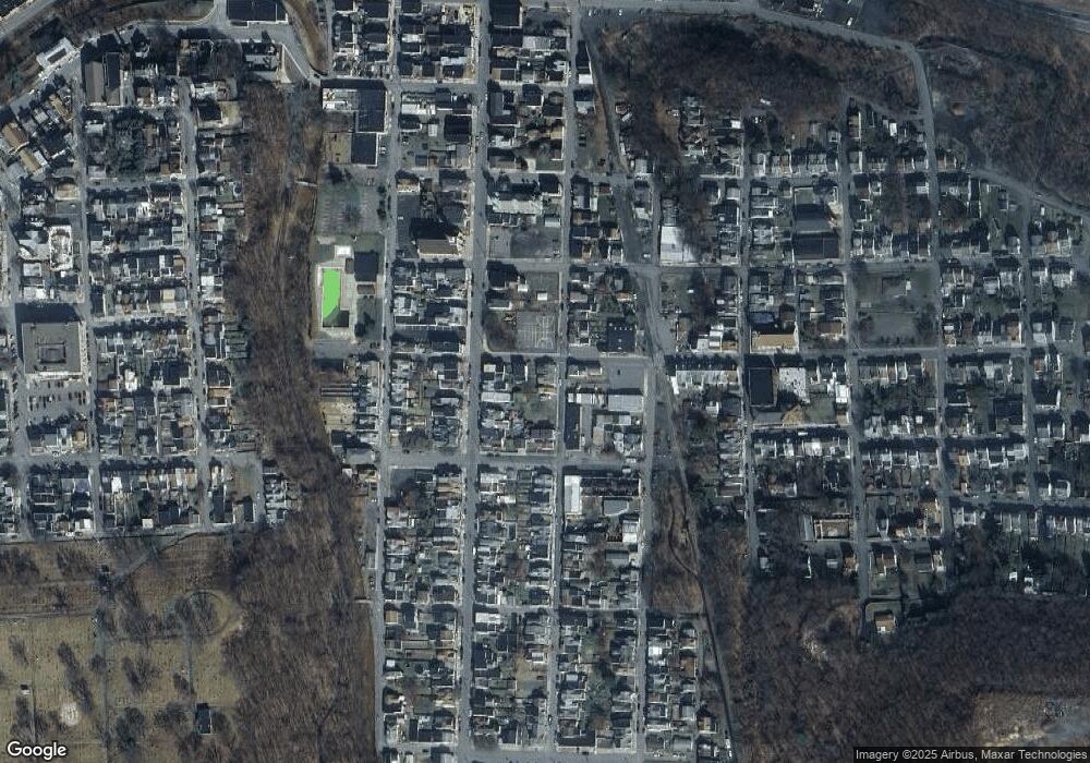 30 N Franklin St, Shamokin, PA 17872 - photo 1