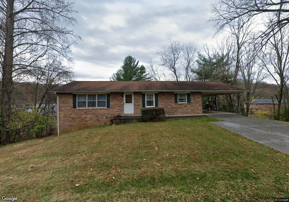 1502 Rocky Ln, Johnson City, TN 37601 - photo 1