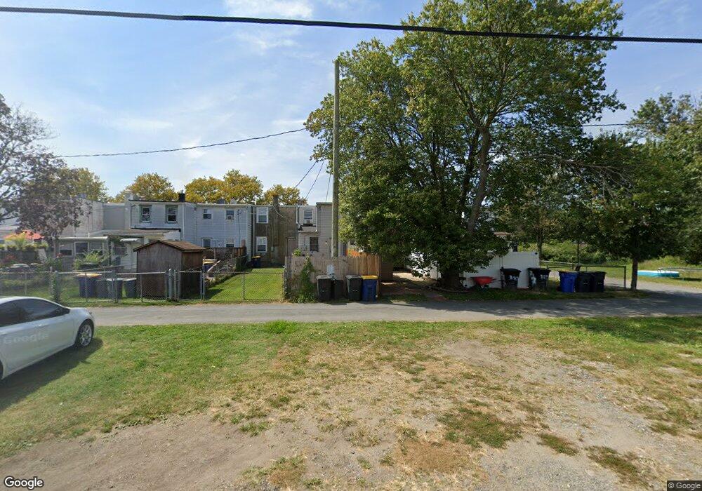 734 Center St, New Castle, DE 19720 - photo 1