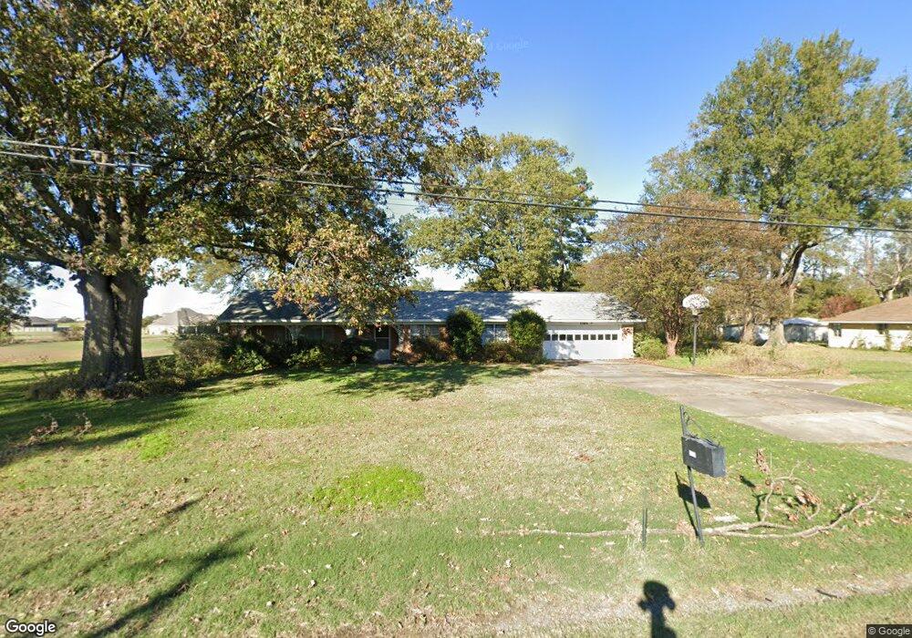1306 W 22nd St, Stuttgart, AR 72160 - photo 1