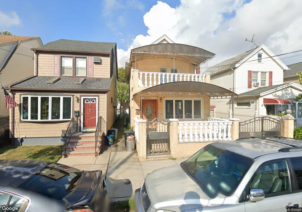8036 161st St, Jamaica, NY 11432 - photo 1