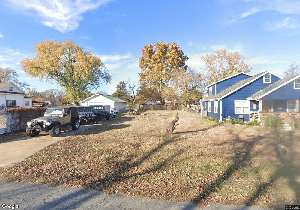 209 E Elm Ave, Eufaula, OK 74432 - photo 1