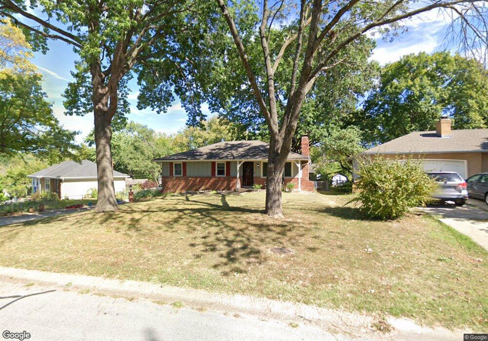 5911 Noland Rd, Shawnee, KS 66216 - photo 1