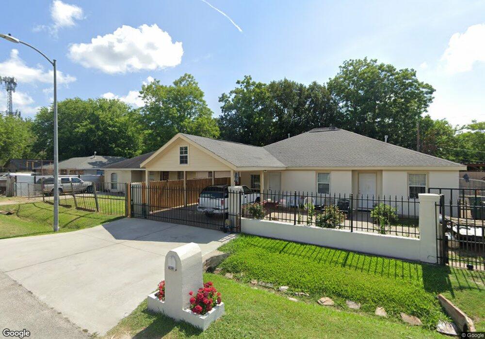 7022 Sunnyhill St, Houston, TX 77088 - photo 1