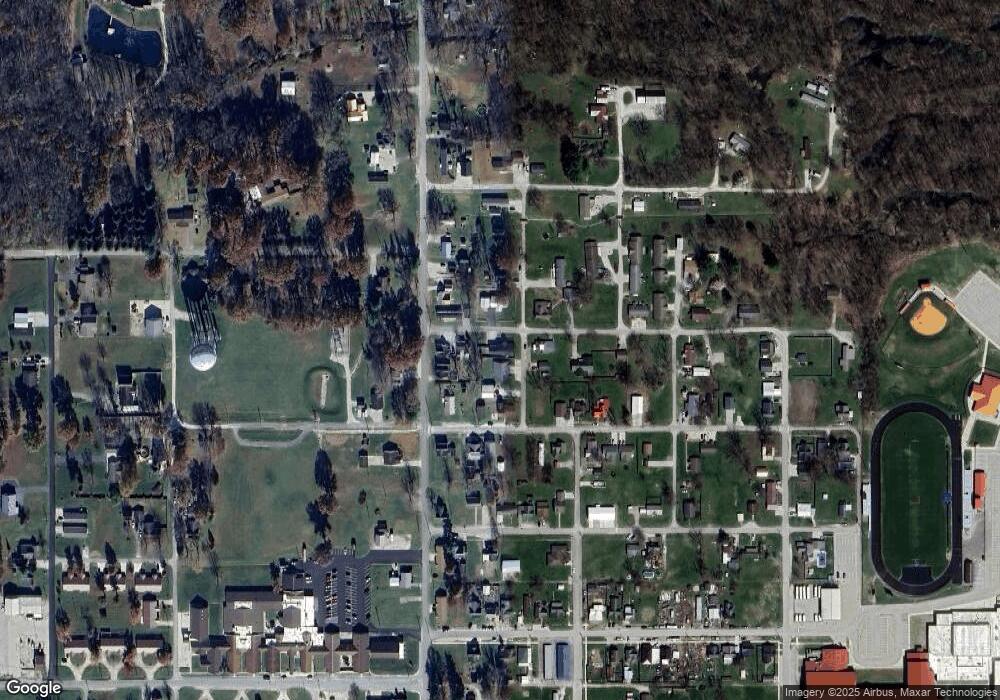 1190 C St NW, Linton, IN 47441 - photo 1