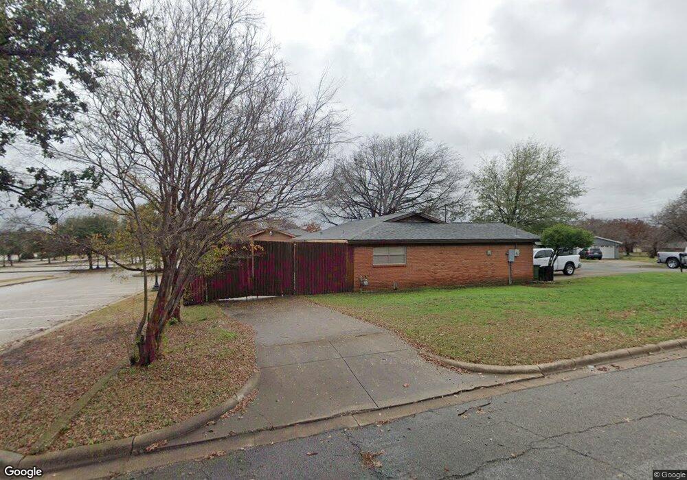 825 Woodcrest Dr, Hurst, TX 76053 - photo 1