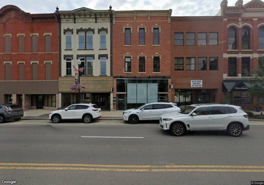 235 S Main St unit 1/2, Findlay, OH 45840 - photo 1