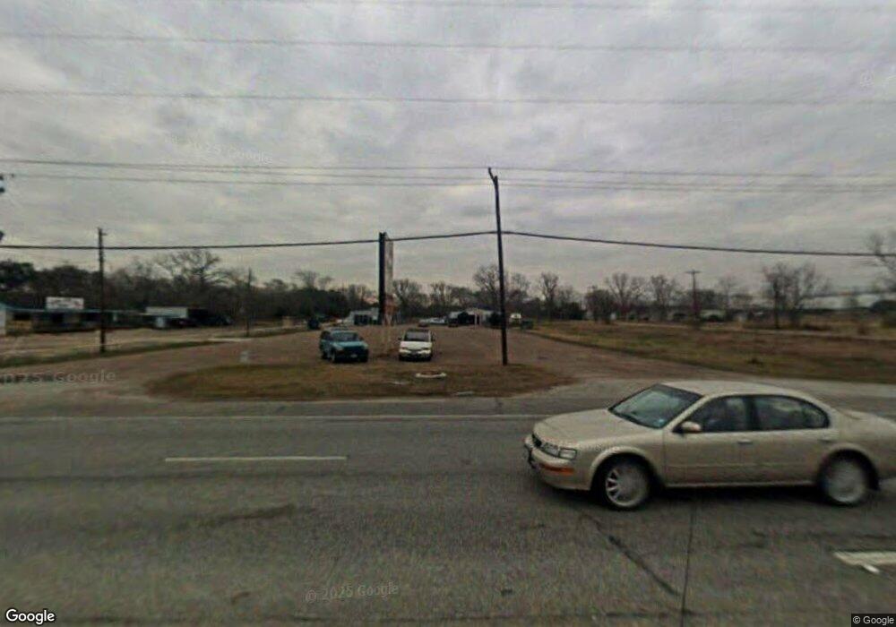 1716 N Gordon St, Alvin, TX 77511 - photo 1