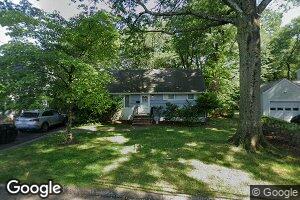 16 Beechwood Rd, Cresskill, NJ 07626