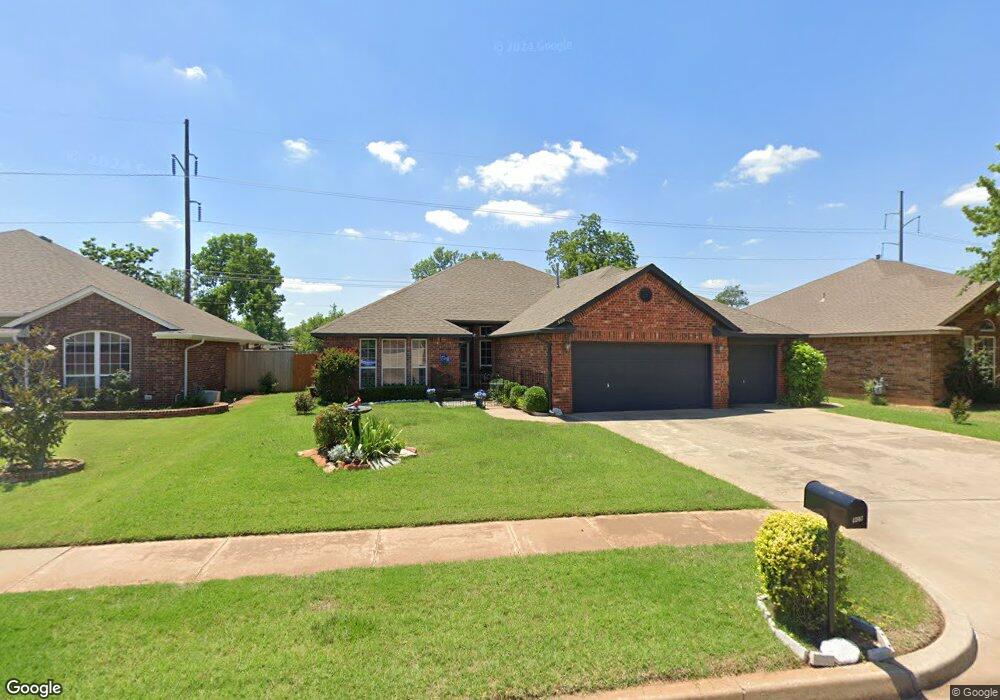 909 Renita Way, Moore, OK 73160 - photo 1