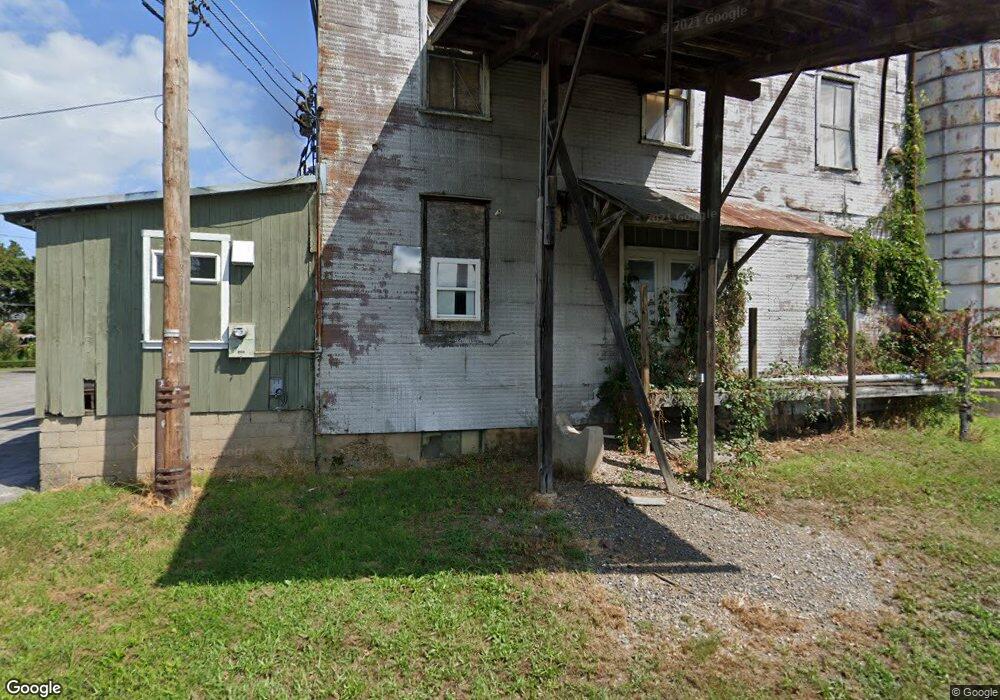 219 Lower Market St, Milton, PA 17847 - photo 1