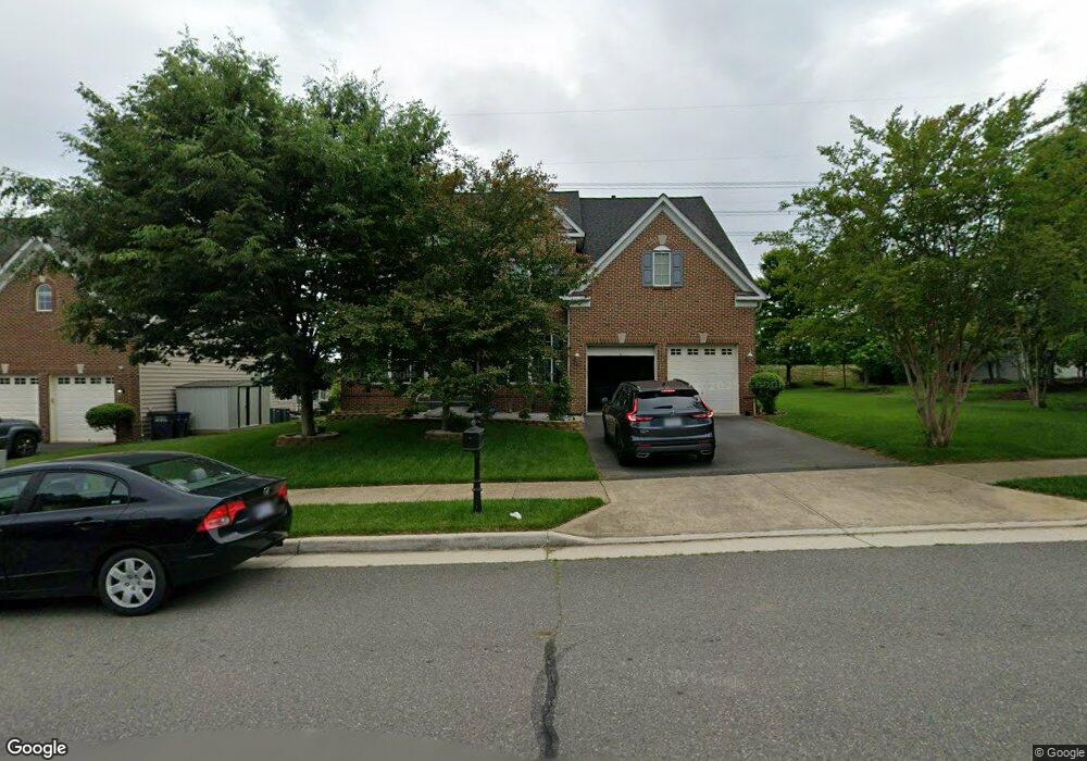 16467 Boatswain Cir, Woodbridge, VA 22191 - photo 1