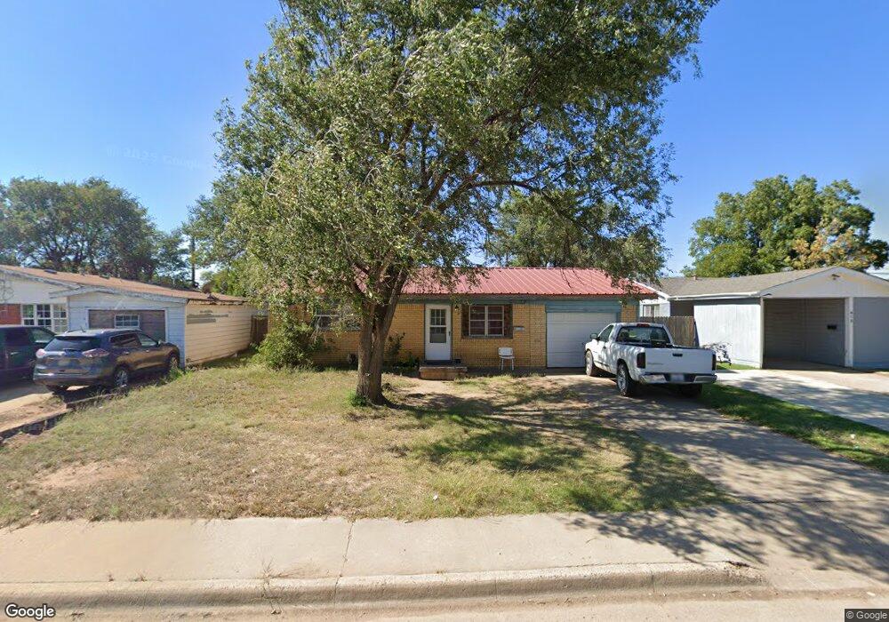 411 Pine Ave, Dumas, TX 79029 - photo 1