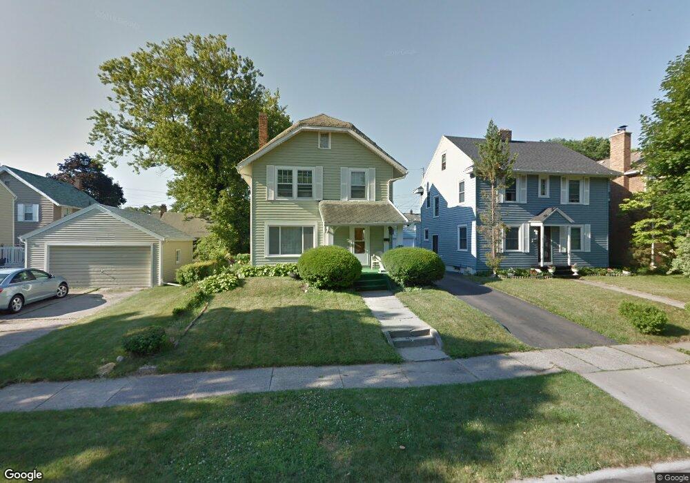 1711 W Hillsdale St, Lansing, MI 48915 - photo 1