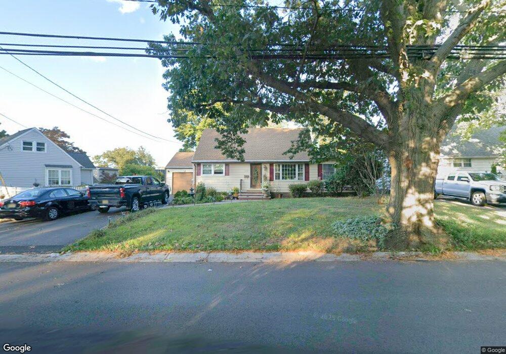 122 Tunison Rd, New Brunswick, NJ 08901 - photo 1