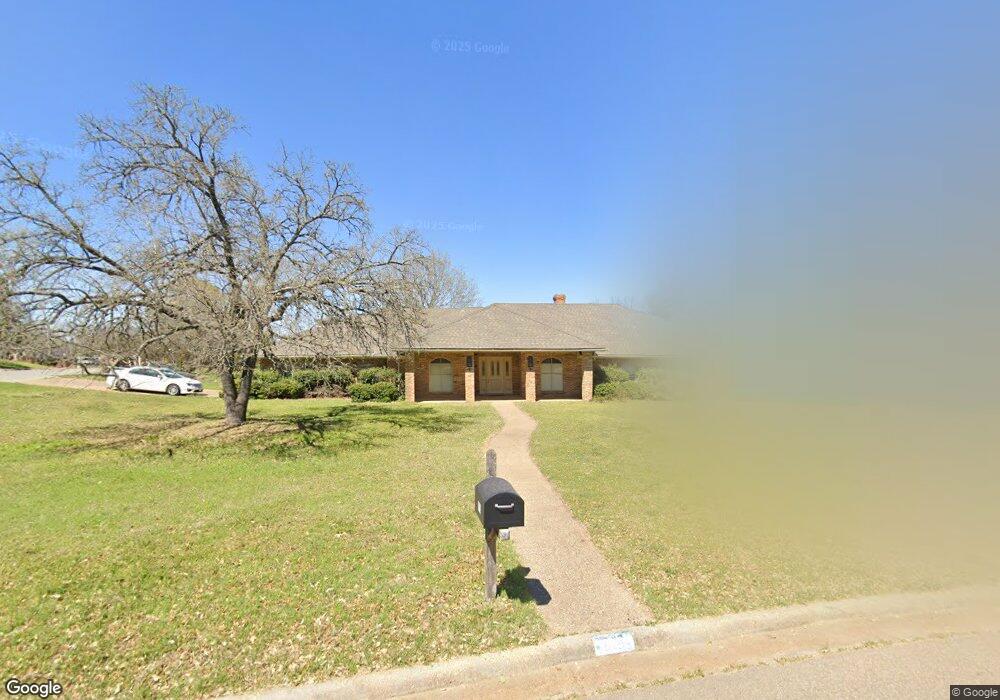 813 Shady Creek Dr, Cleburne, TX 76033 - photo 1