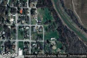 206 W 4th St, Saint Francisville, IL 62460