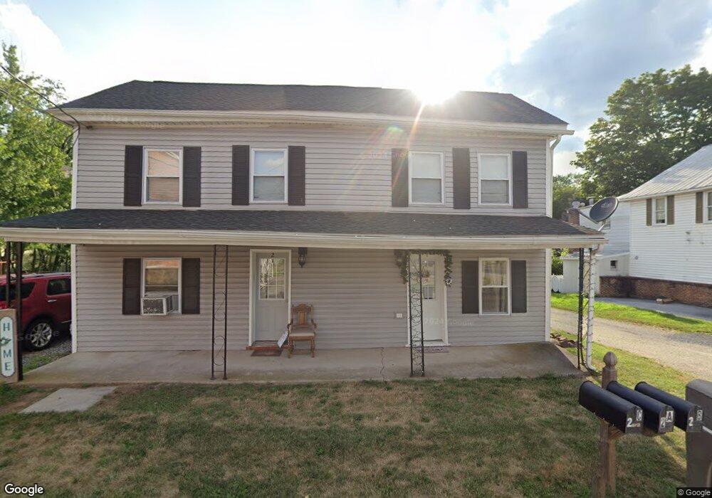 4 Maple St unit 4, Gettysburg, PA 17325 - photo 1
