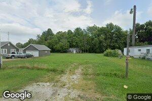 224 S Main St, Saint Elmo, IL 62458