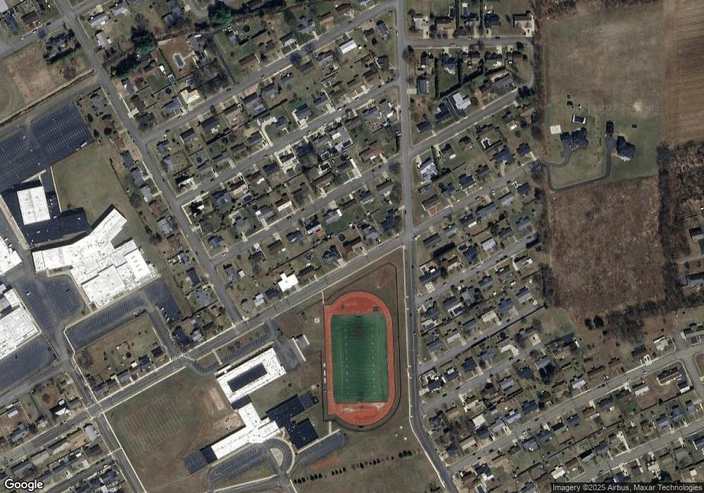 931 E 10th St, Berwick, PA 18603 - photo 1