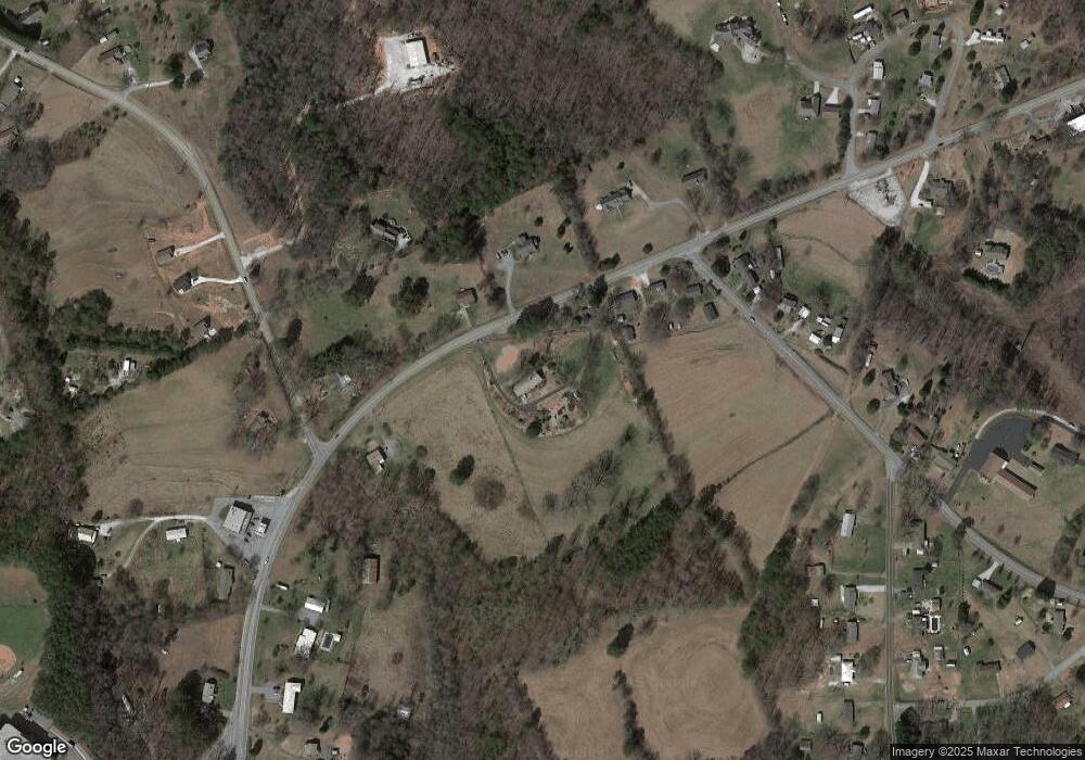 1618 Pickens Hwy, Walhalla, SC 29691 - photo 1