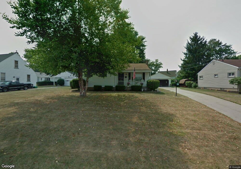 587 Idora Ln, Struthers, OH 44471 - photo 1