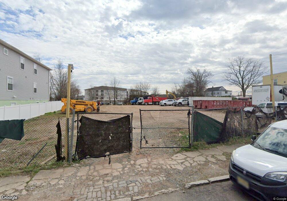 32 Garibaldi Ave unit 3, Newark, NJ 07114 - photo 1