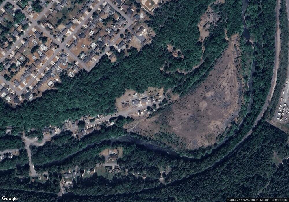 37 Railroad St, Archbald, PA 18403 - photo 1