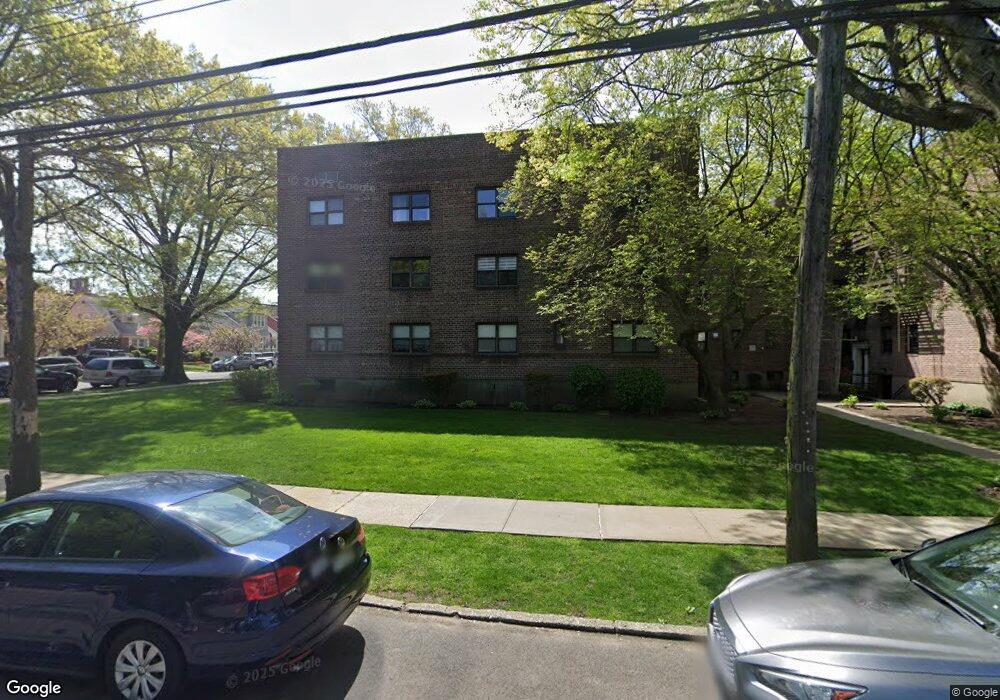 21812 43rd Ave unit 1F, Bayside, NY 11361 - photo 1
