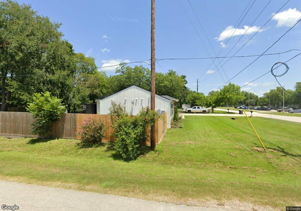 814 Goodson Rd, Magnolia, TX 77355 - photo 1
