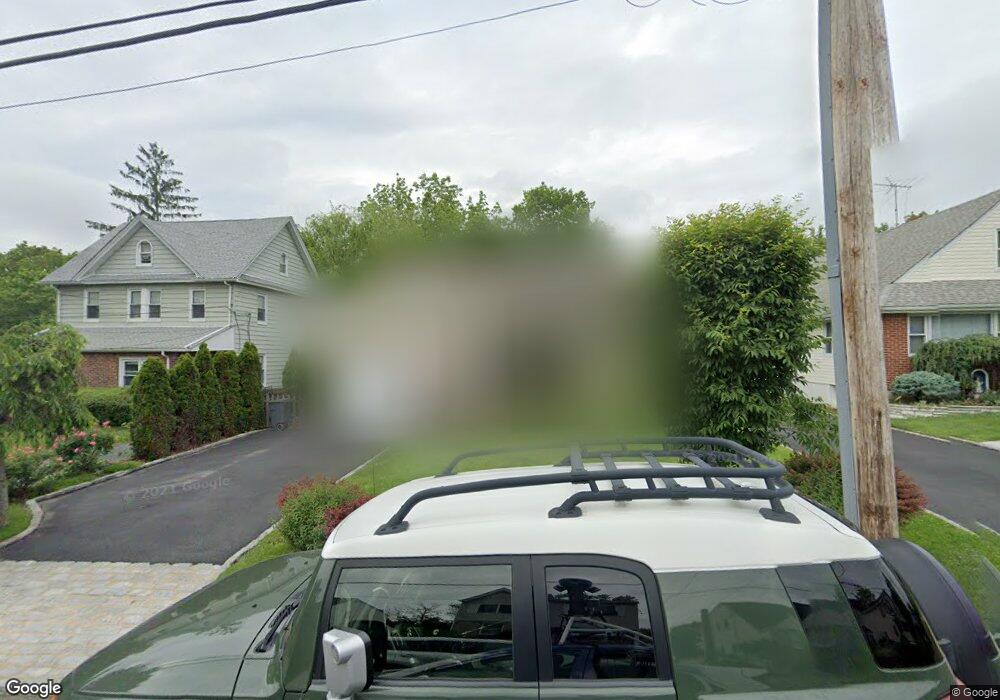 37 Neulist Ave, Port Washington, NY 11050 - photo 1