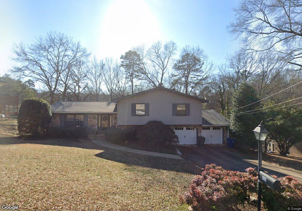 934 Sherry Cir, Hixson, TN 37343 - photo 1