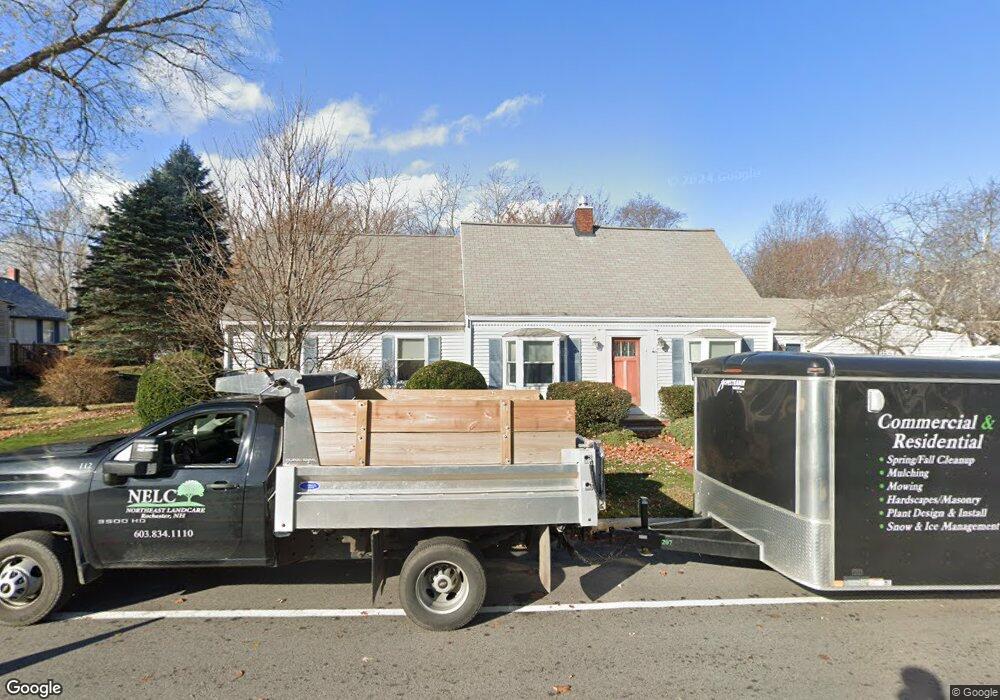 571 Dennett St, Portsmouth, NH 03801 - photo 1